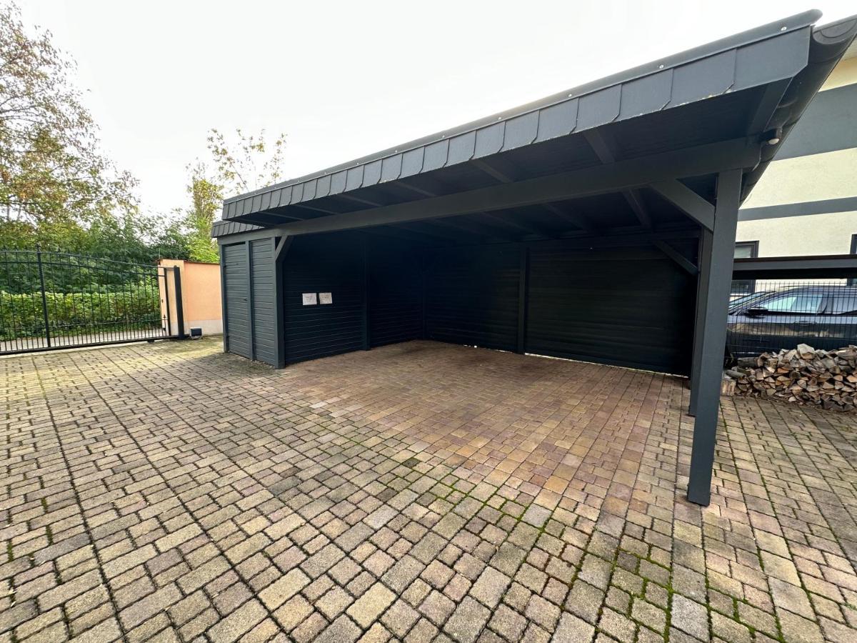 Stadtvilla In Leipzig 7 Personen 3 Schlafzimmer 2 Baeder Garten Und Terrasse Zentral Gelegen Messe Innenstadt Seen Exterior foto